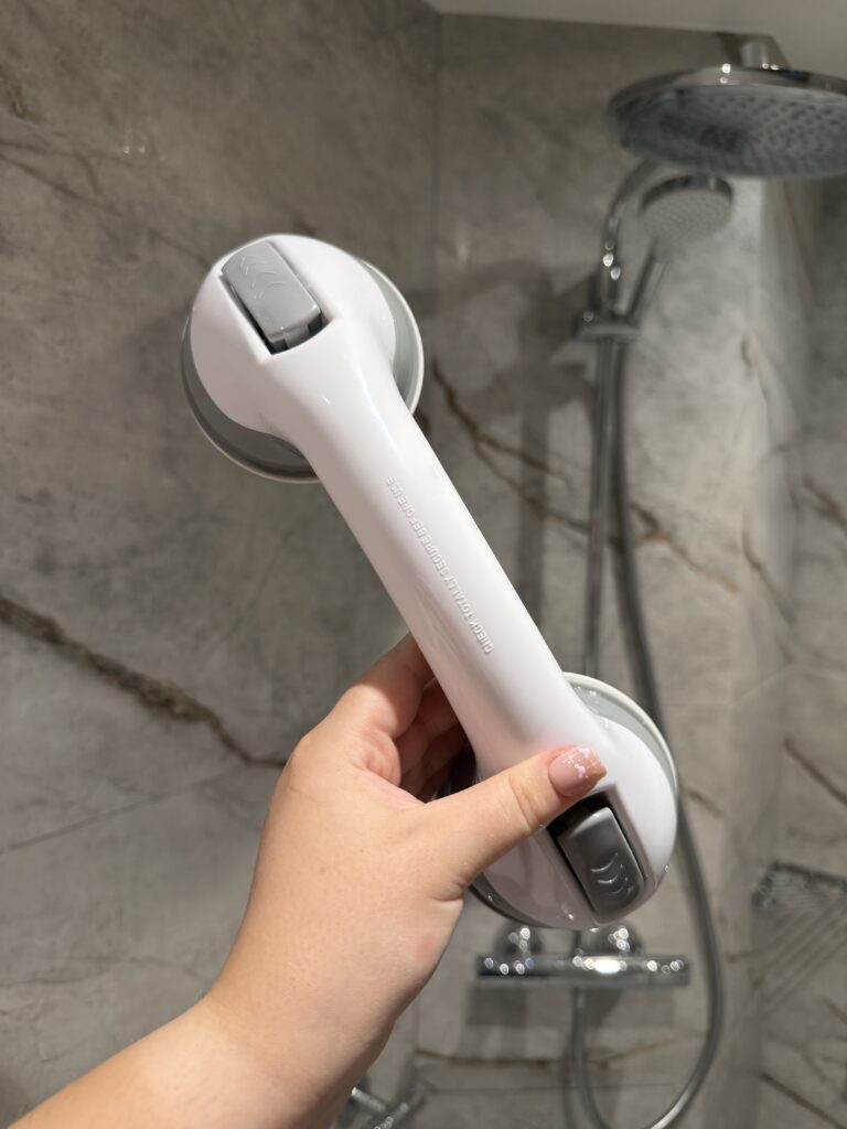 Super Suction grab bar for travelling or renting