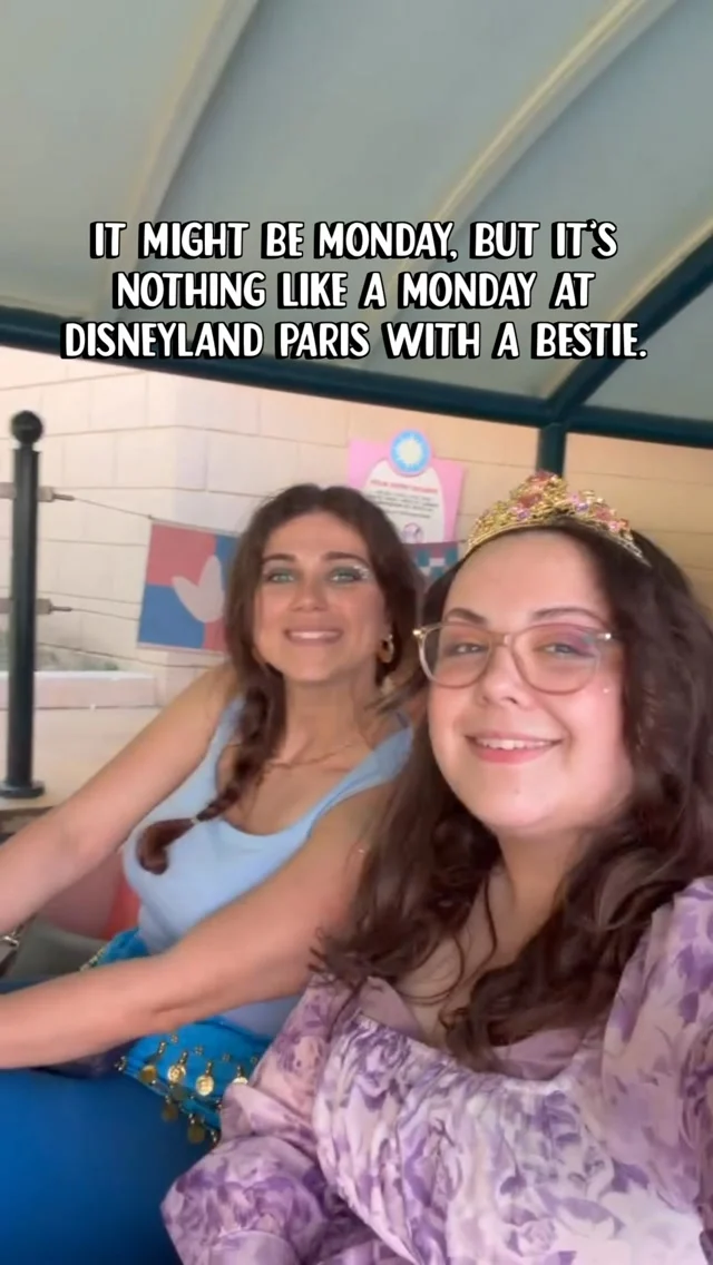 Definitely the best Monday ever 🥹VD: Two white woman dressed in Disneybounds of princesses, riding the ‘It’s a small world’ ride on a Monday in the sun. Phoebe audibly says ‘exciting’ in a high pitched voice.(Hashtags)
#MondayVibes #Disneyland #Besties